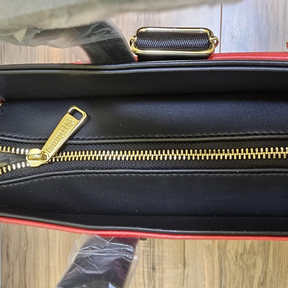 ❤️HOST PICK❤️Loungefly Disney Alice in Wonderland Villains Convertible Tote Bag - Picture 7 of 13